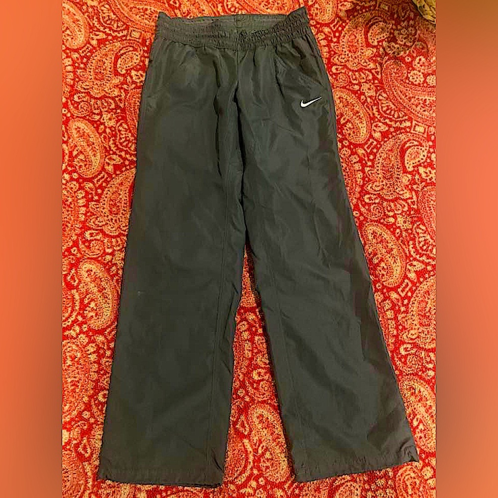 Women Nike Pants (Like New) Sz Small Black
